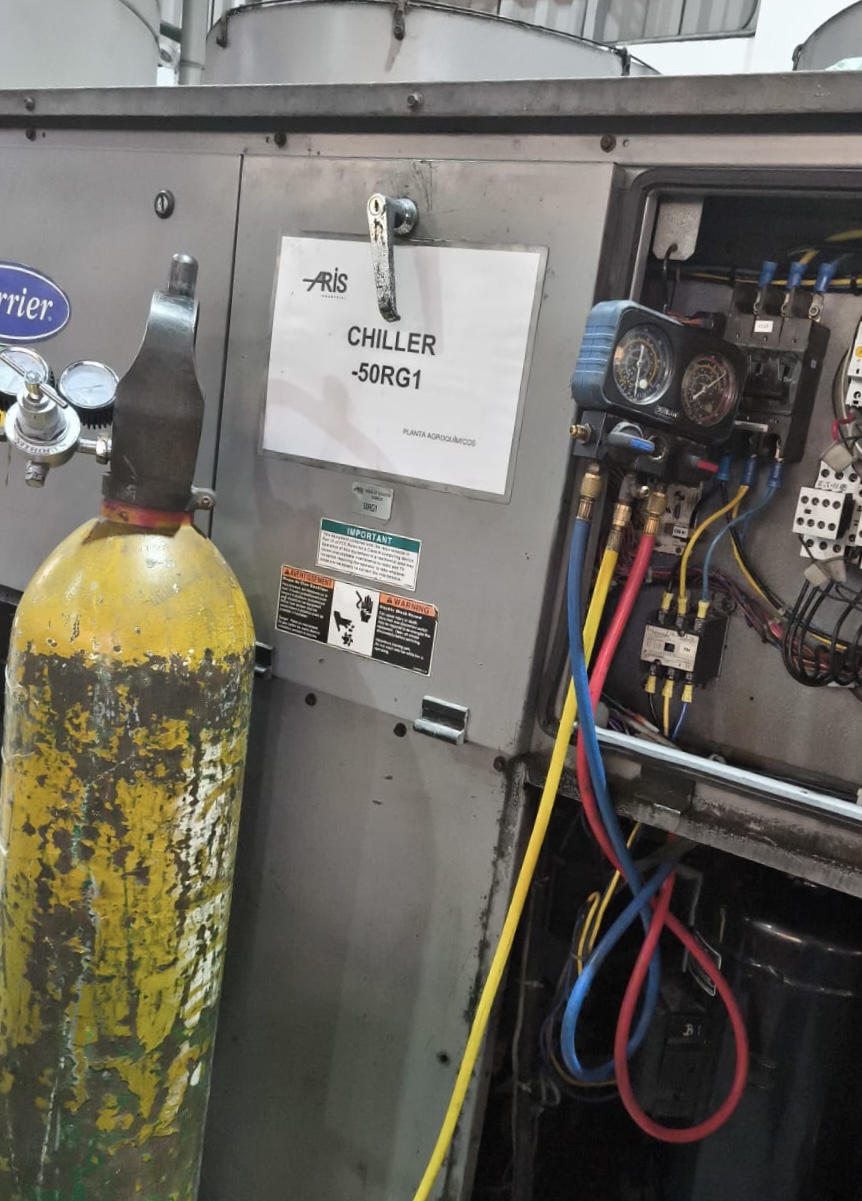 Mantenimiento Chiller Carrier – Aris Industrial